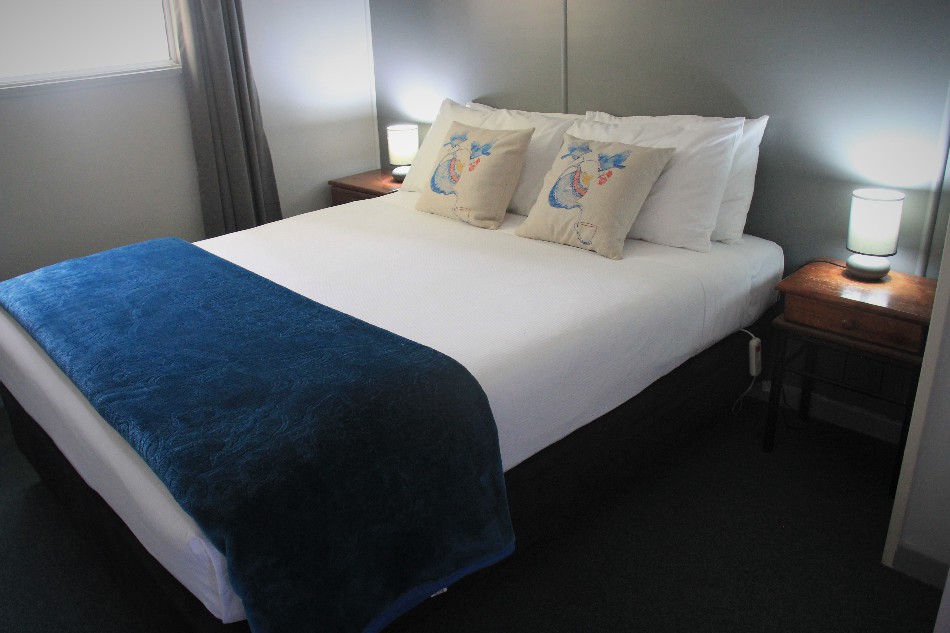 Standard Two-Bedroom Apartment (Max 5 Guests)