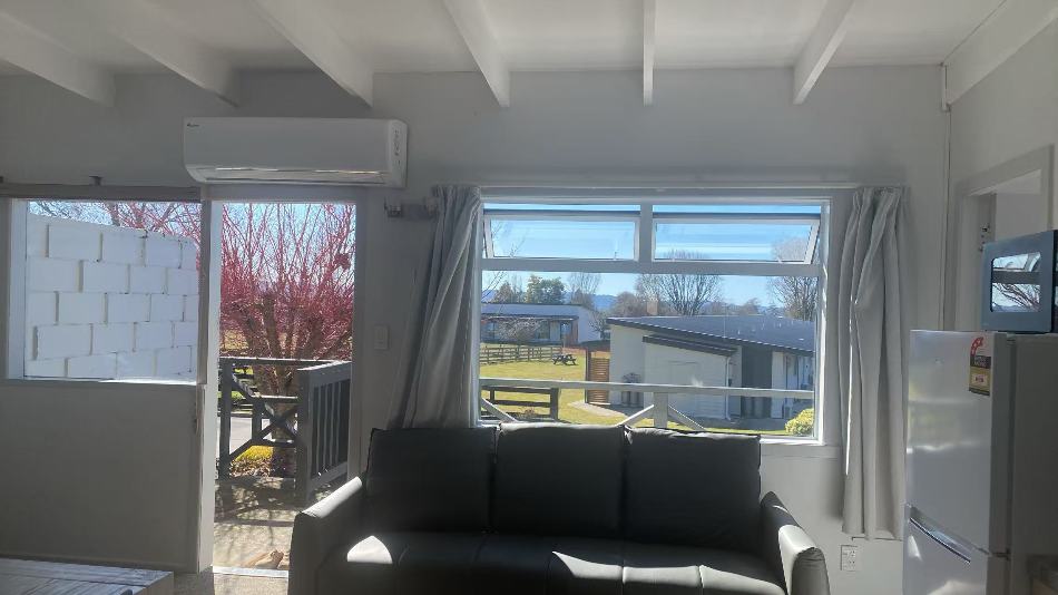 Large Two-Bedroom Apartment (Max 6 Guests)