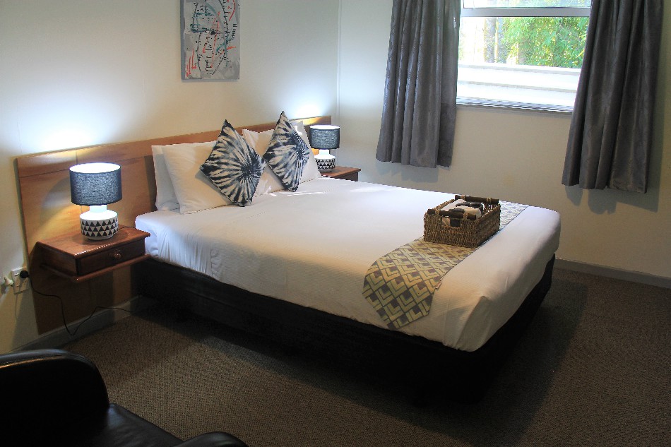 Large Two-Bedroom Apartment (Max 6 Guests)